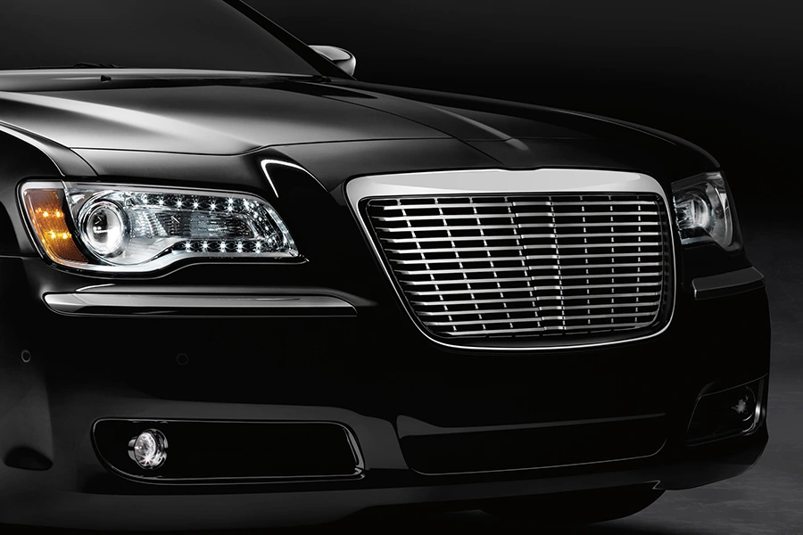 A grade automotiva: onde a identidade do design encontra a precisão da engenharia